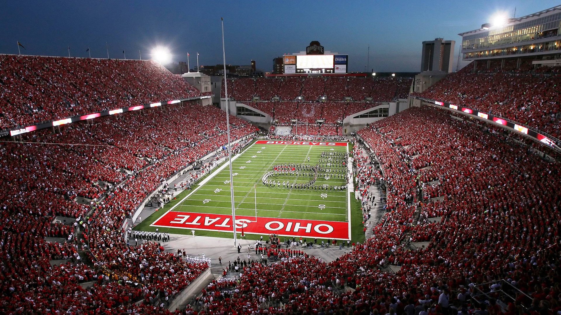 热血比拼！球员斗志昂扬备战重要战役